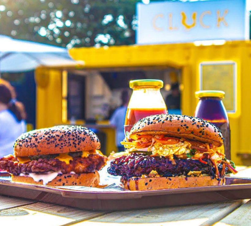 Two Hun Buns in front of the yellow food truck
